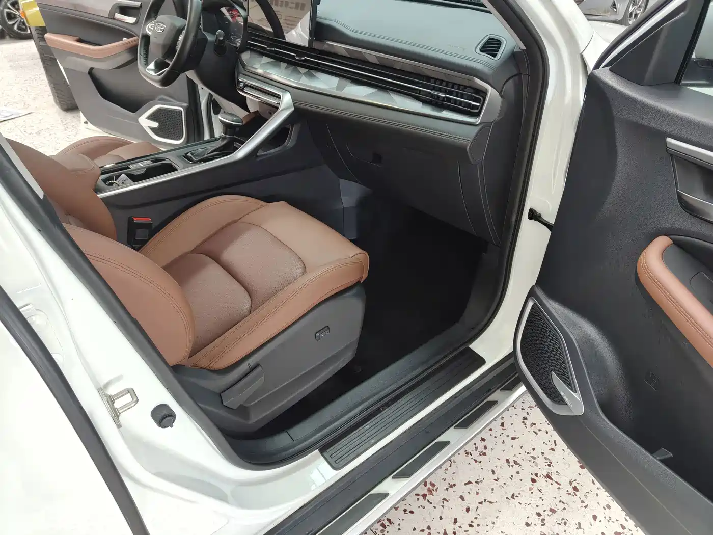 Geely Emgrand X6 2024 2021 Model PRO 1.4T Automatic Premium