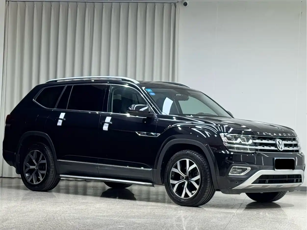 Volkswagen Teramont 2019 380TSI 4WD Luxury Edition China VI фото 3