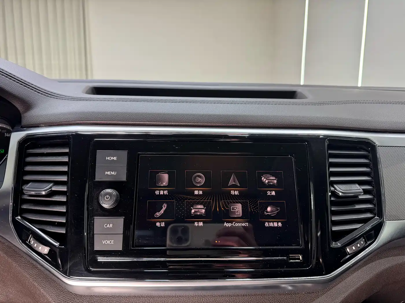 Volkswagen Teramont 2019 380TSI 4WD Luxury Edition China VI фото 23