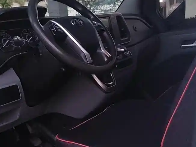 SAIC Maxus Xintu V80 2020 2.0T AMT PLUS Urban Edition Short Wheelbase Ultra-low Roof 5/6-seater фото 15