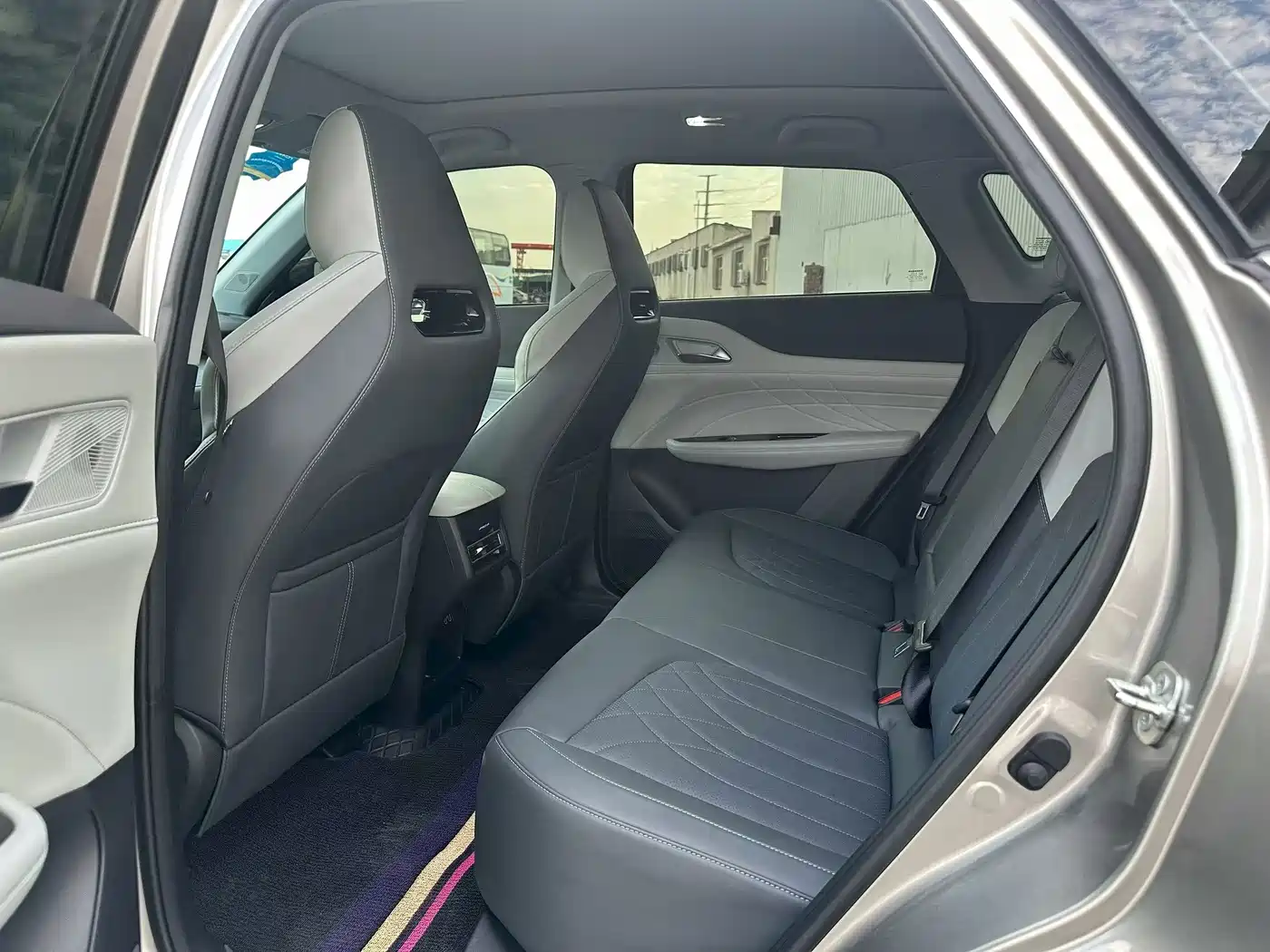Changan UNI-Z New Energy 2025 2024 Blue Whale iDD 125km Surpassing Edition