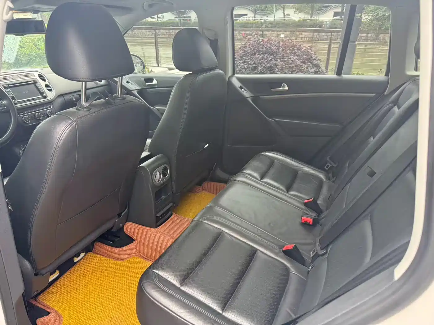 Volkswagen Tiguan 2015 1.8TSI Automatic 2WD Highline фото 12