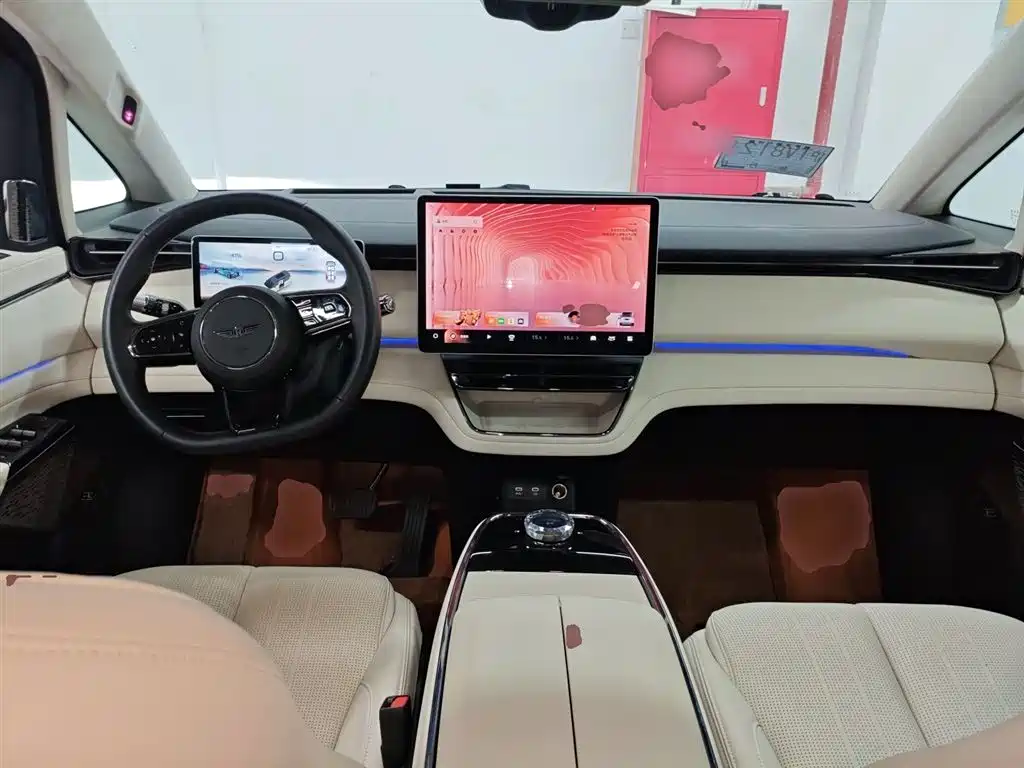 Geely Galaxy Yizhen L380 2025 Model 650km Flagship Edition AWD фото 6