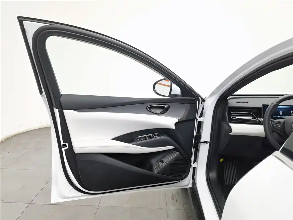 BYD SEAL 06 NEW ENERGY