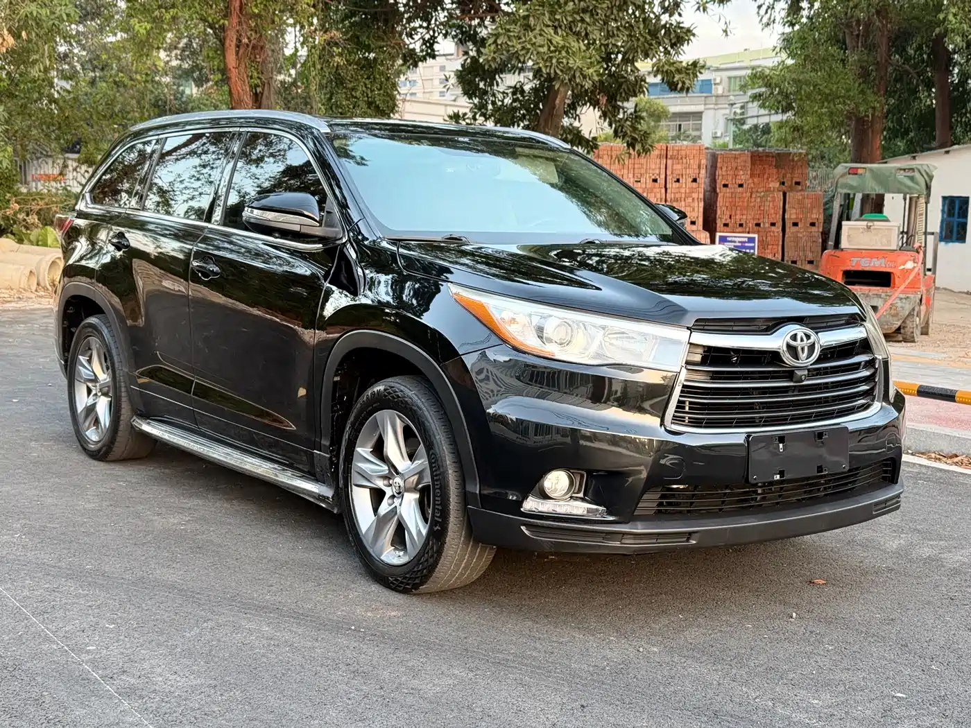 TOYOTA HIGHLANDER