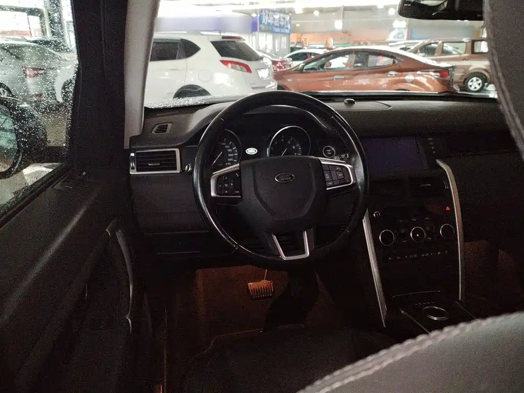 Land Rover Discovery Sport 2016 2.0T Launch Limited Edition фото 11