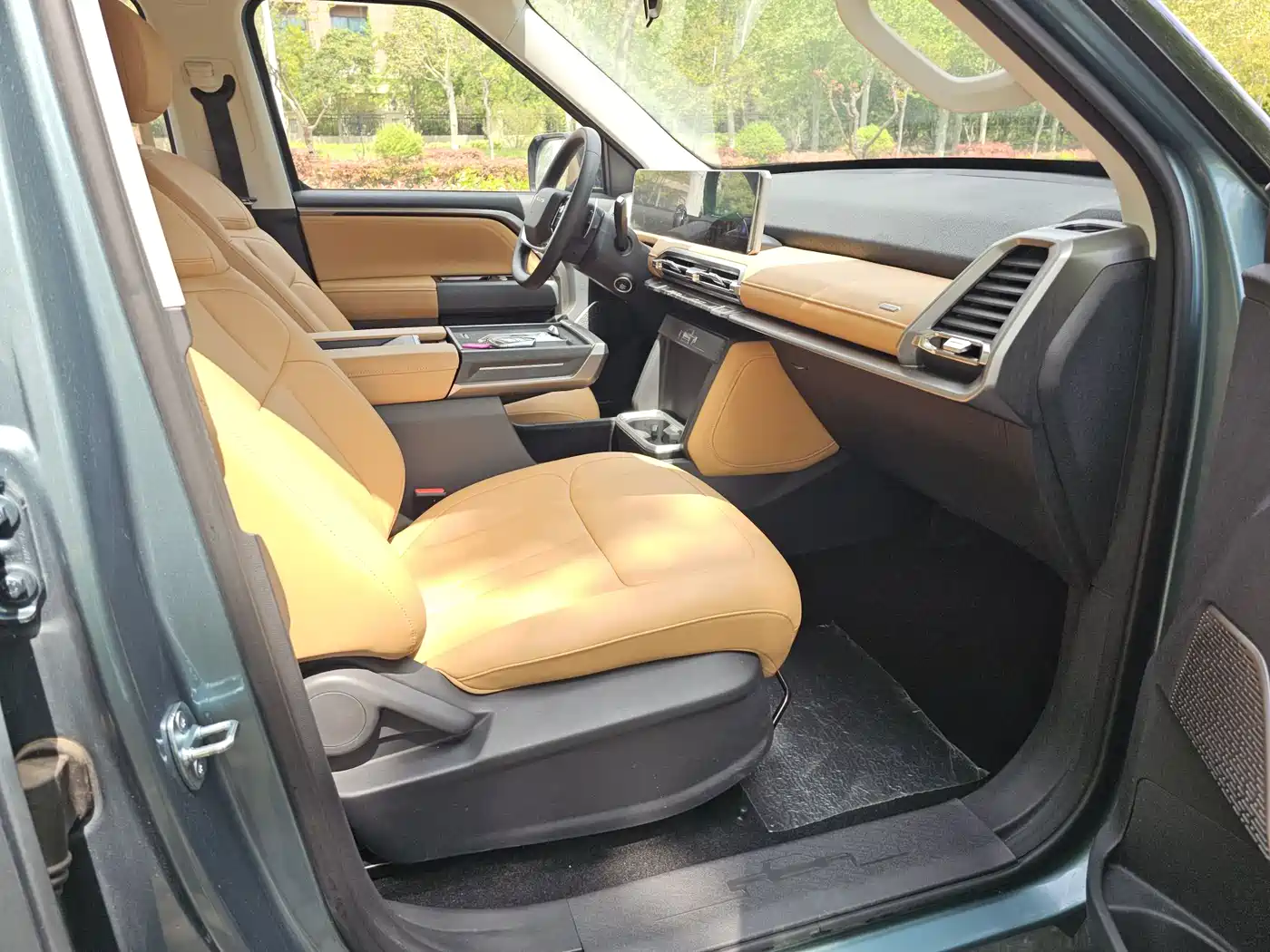 SAIC MAXUS INTERSTELLAR X