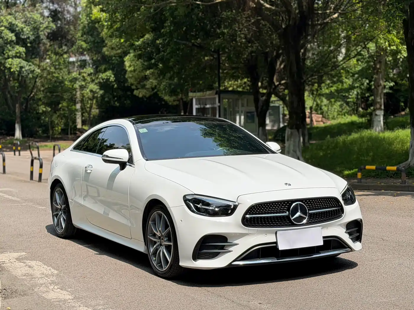  E CLASS