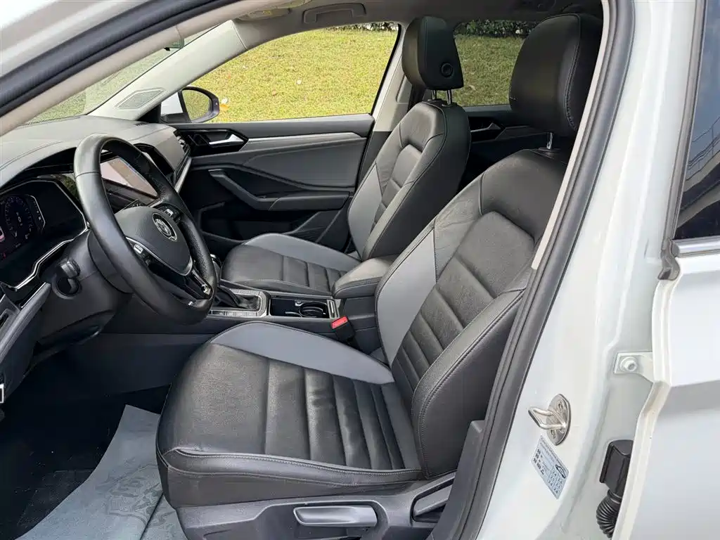 Volkswagen Sagitar 2022 280TSI DSG Surpassing Edition фото 8