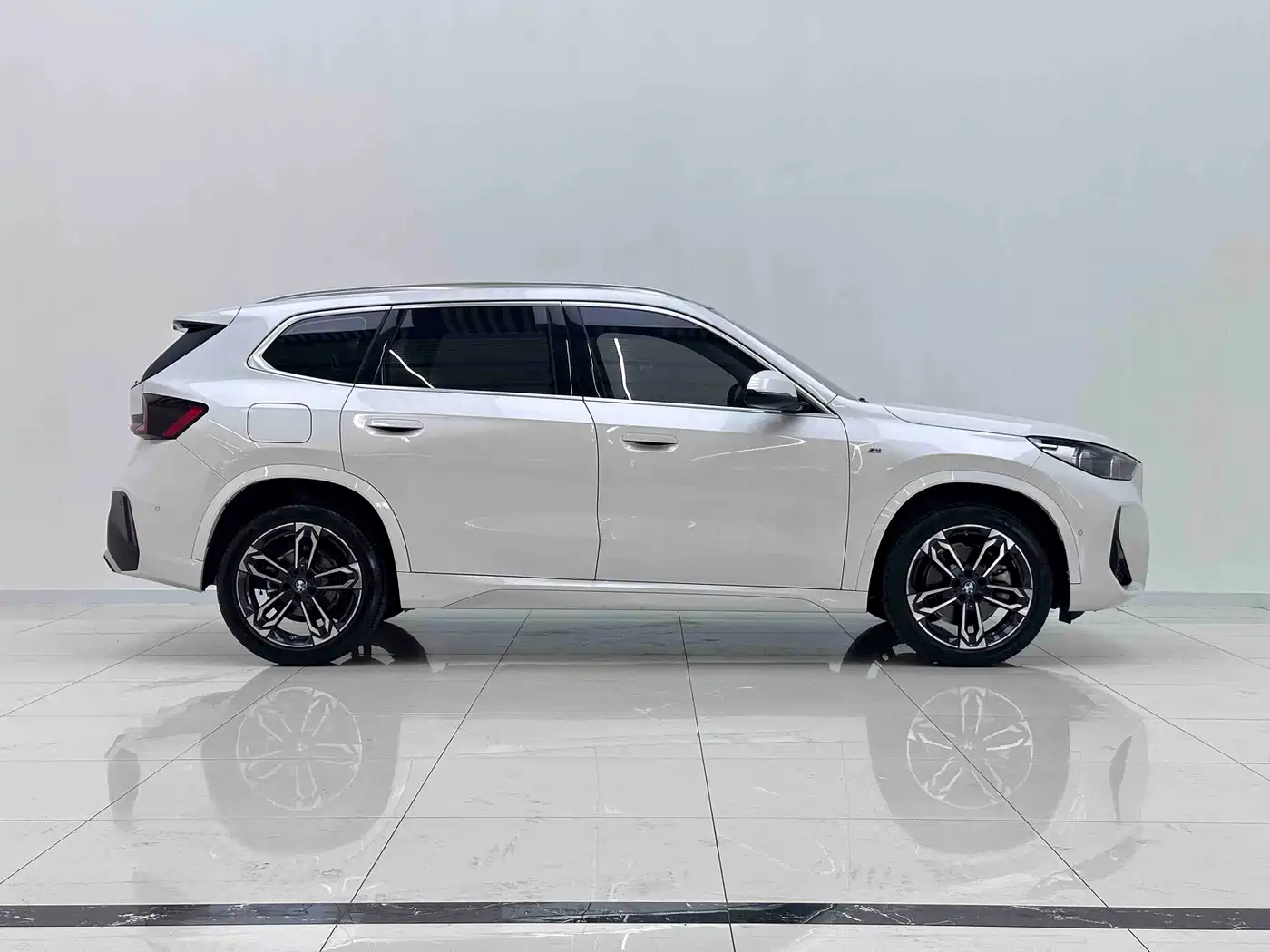 BMW X1 2024 2023 sDrive25Li M Sport Package