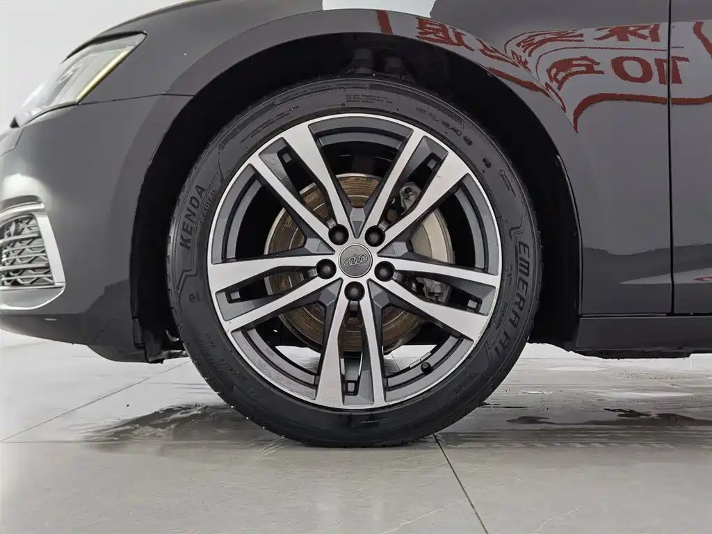 Audi A6L 2021 45 TFSI Exclusive Elegance фото 17