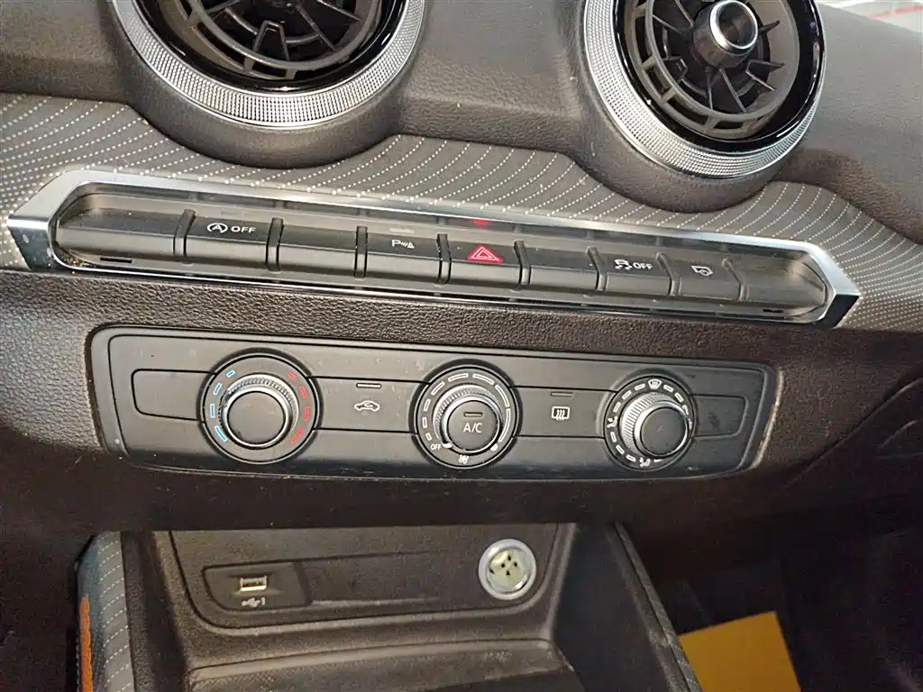 Audi Q2L 2022 35 TFSI Progressive Elegance фото 13