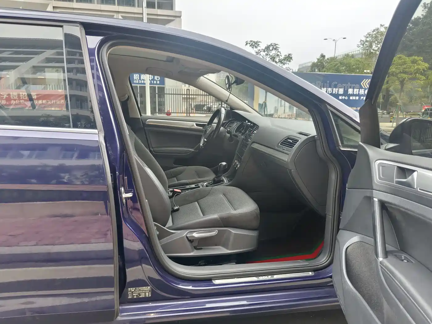 Volkswagen Golf 2020 Beloved Edition 280TSI DSG Comfort фото 33