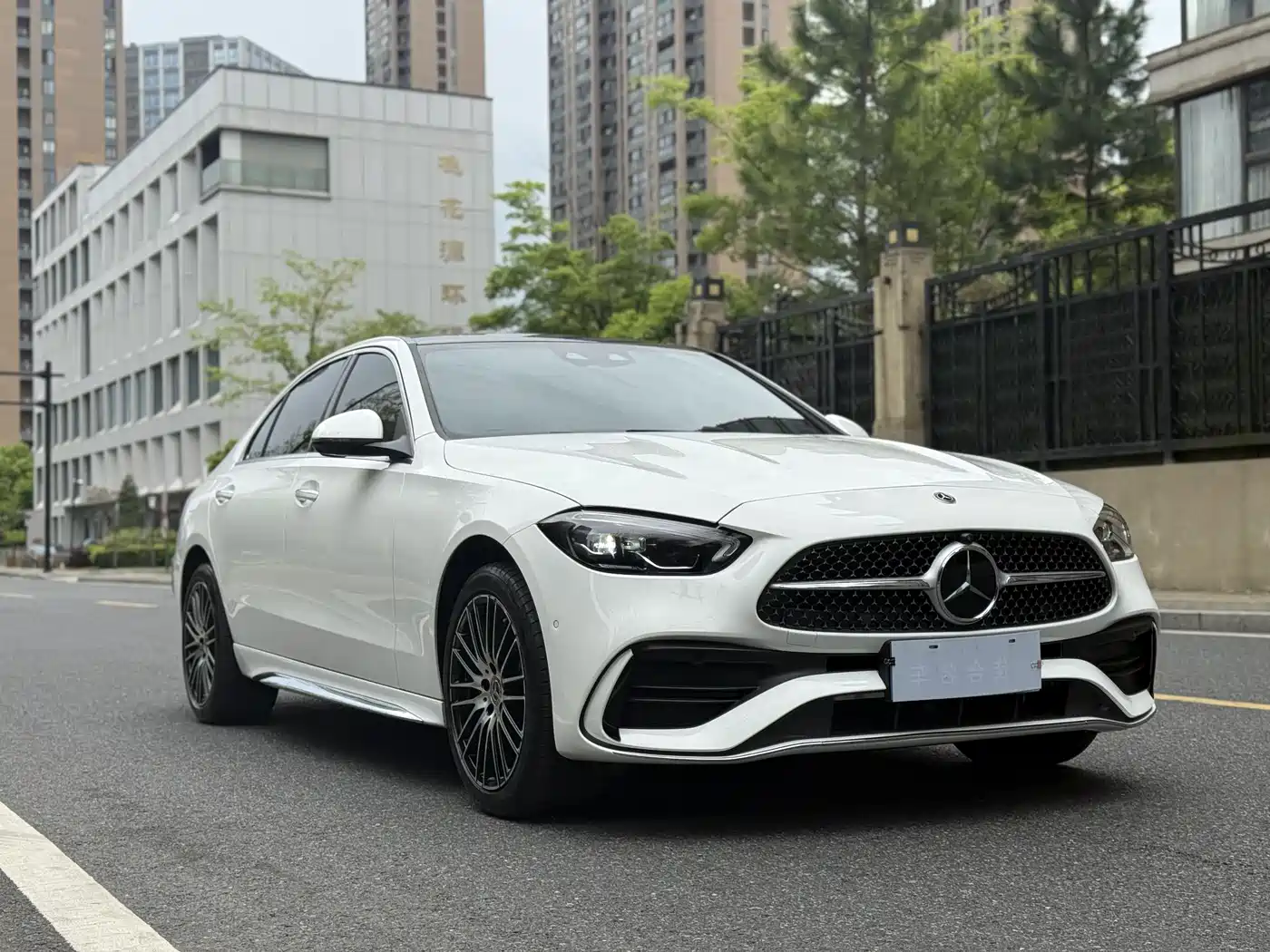 MERCEDES-BENZ C CLASS