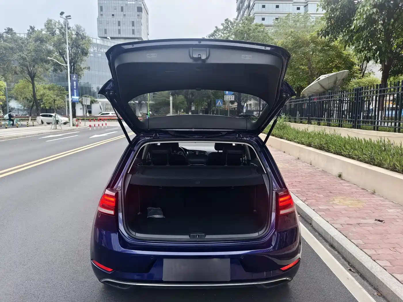 Volkswagen Golf 2020 Beloved Edition 280TSI DSG Comfort фото 19