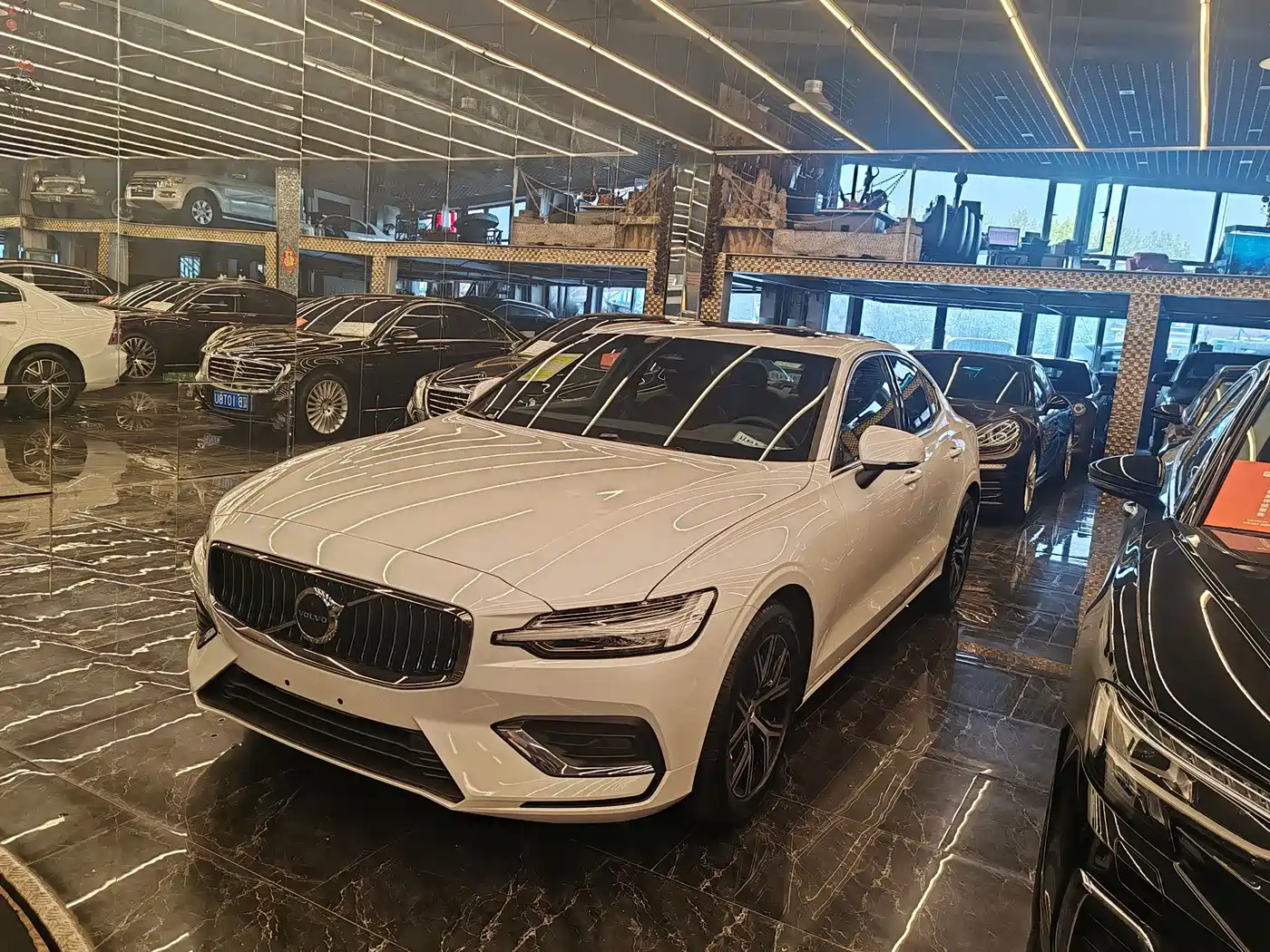 2025 Volvo S60