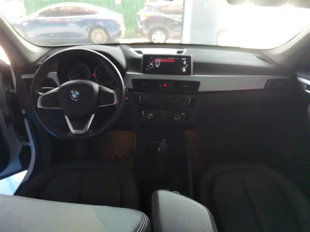 BMW X1 2016 sDrive18Li Fashion Model фото 6