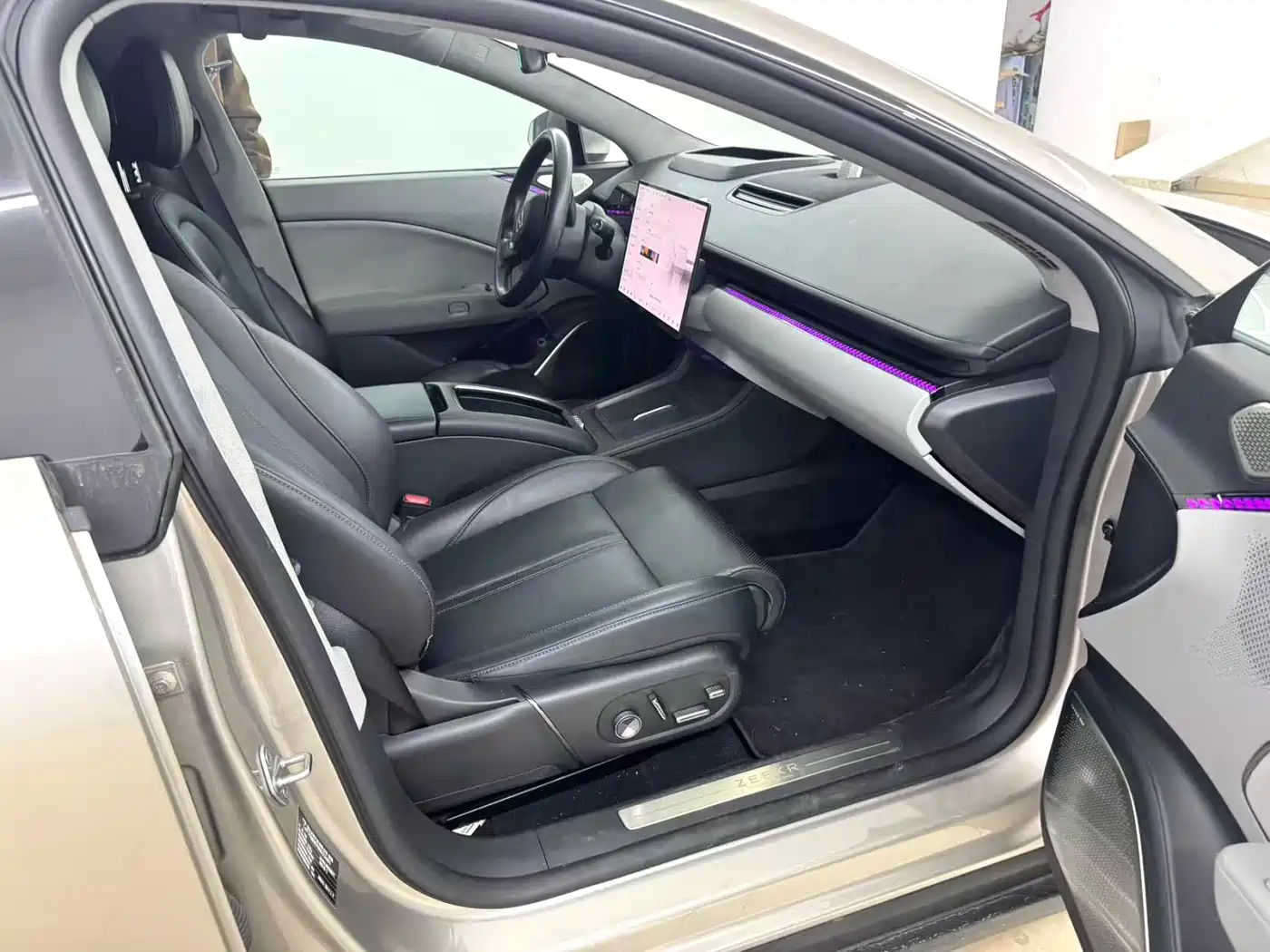 ZEEKR EXTREME KRYPTON 007