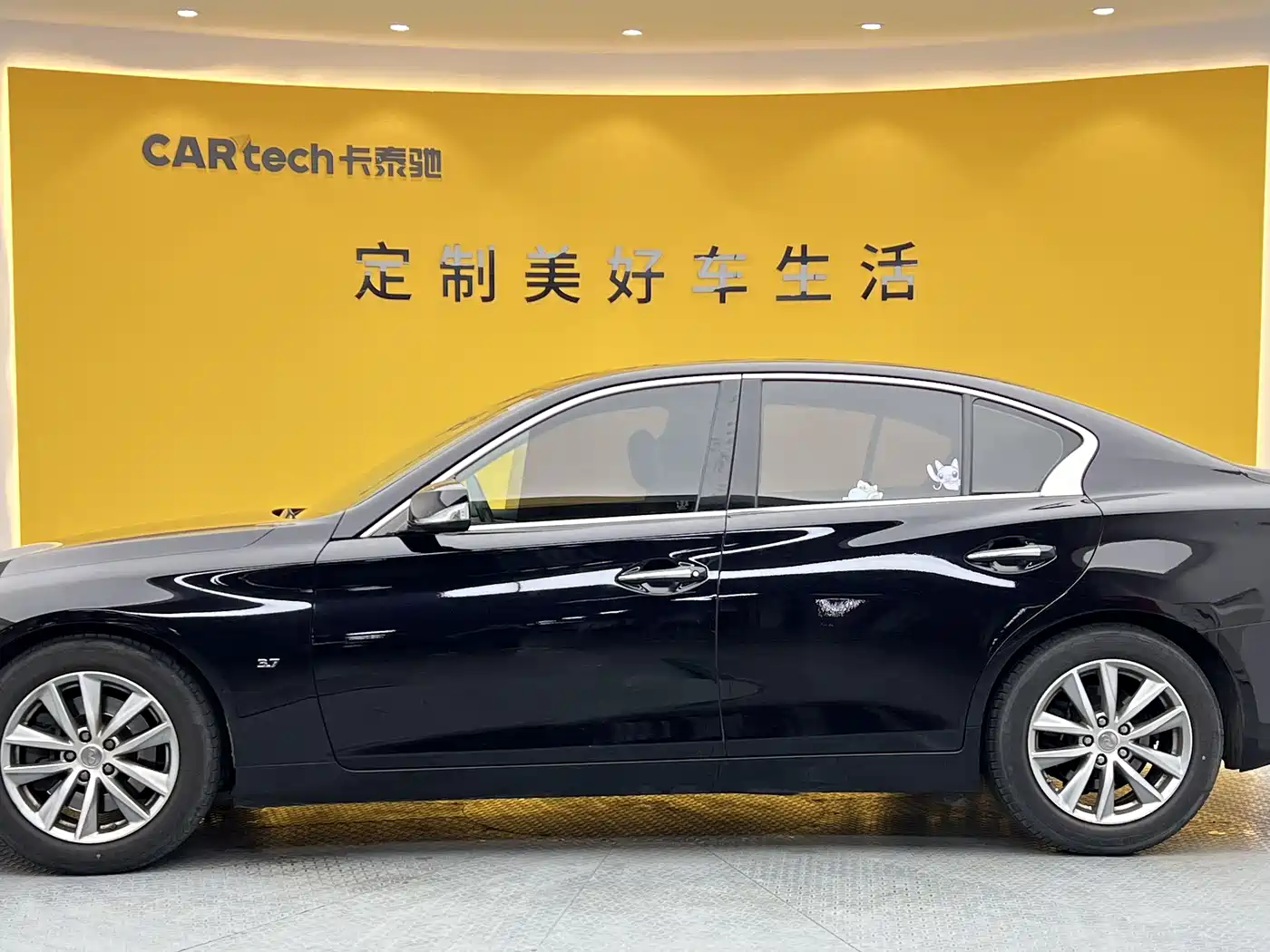 Infiniti Q50 2014 3.7L Comfort Edition фото 29
