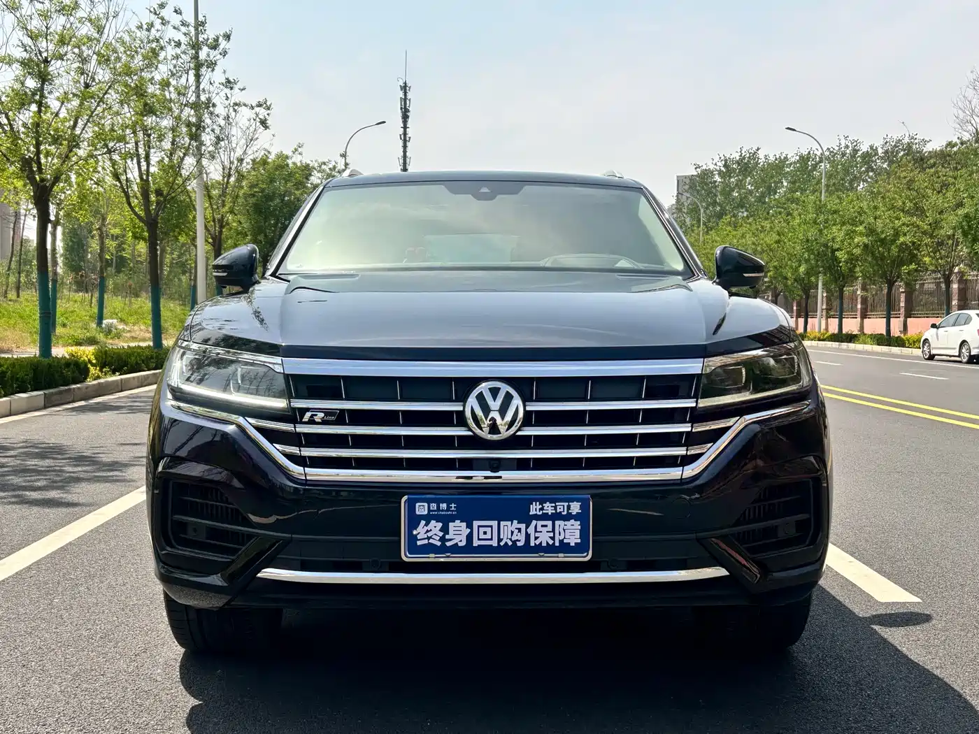 VOLKSWAGEN TOUAREG