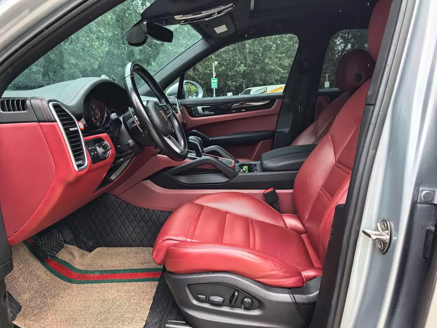 Porsche Cayenne New Energy 2023 2022 Cayenne E-Hybrid 2.0T Platinum Edition