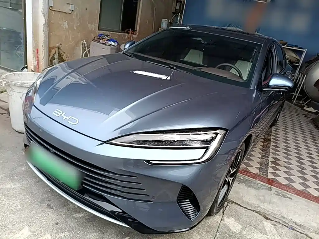 BYD Seal 07 DM-i 2025