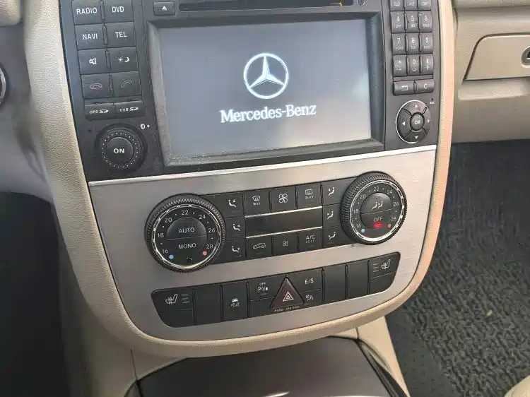 Mercedes-Benz R-Class 2011 R 300 L Business Class фото 14