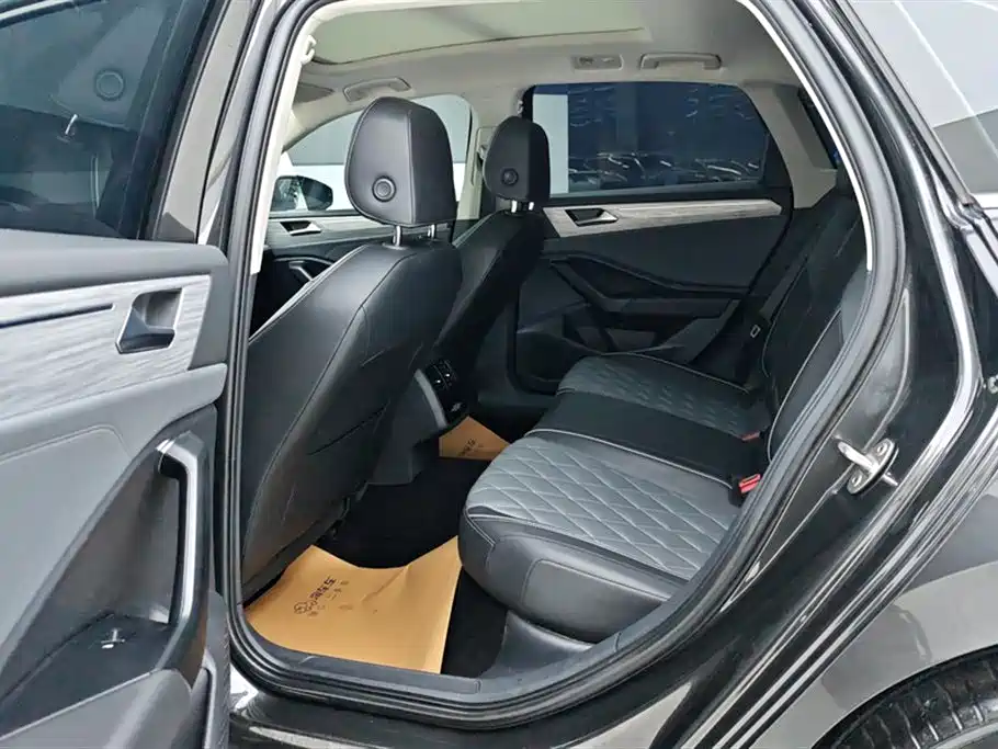 Volkswagen Sagitar 2024 300TSI DSG Surpass Edition фото 11