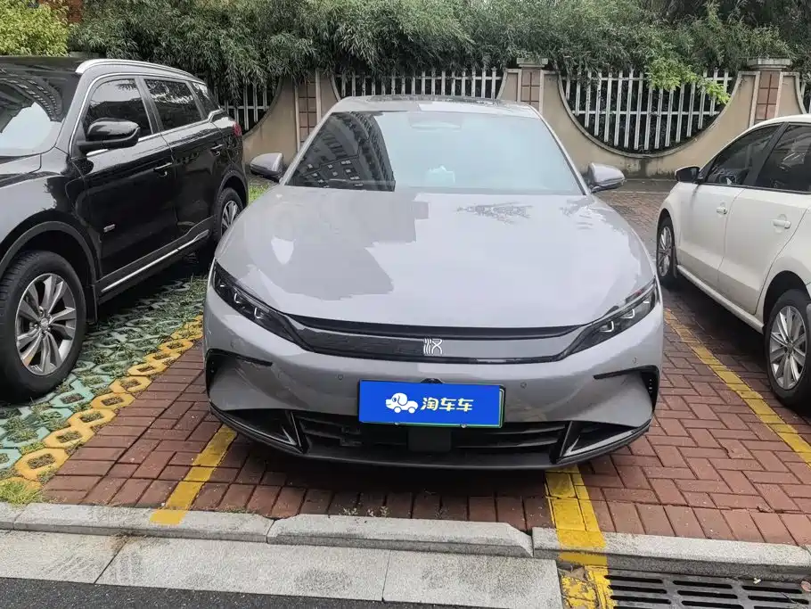 Фото 2 - BYD Han
