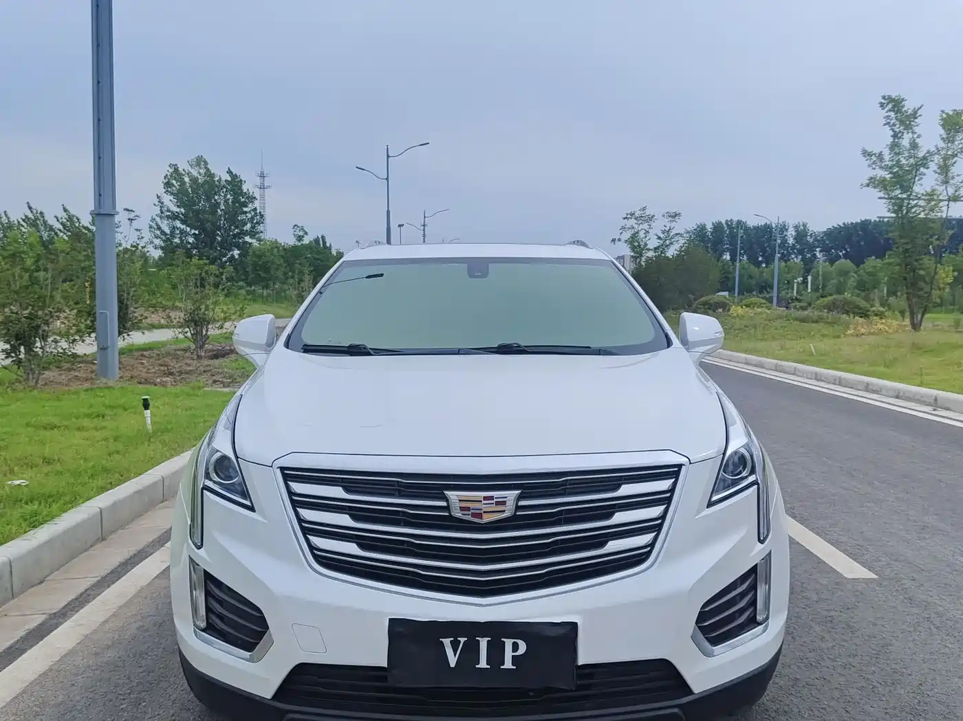 Photo 2 - Cadillac XT5