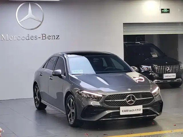 Mercedes-Benz A-Class 2023 A 200 L Fashion — фото 3