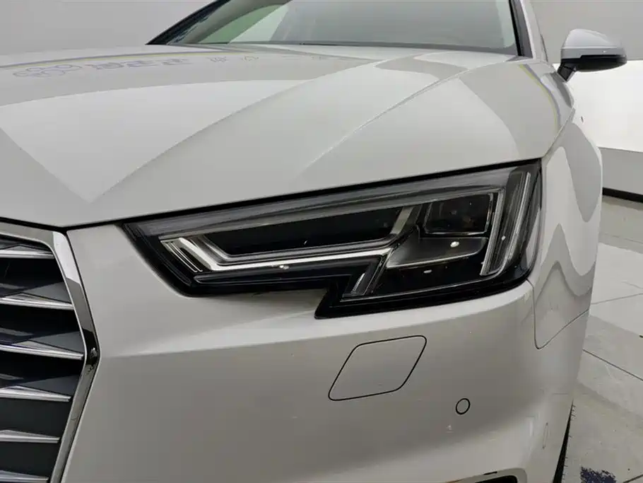 Audi A4L 2018 30th Anniversary 40 TFSI Fashion фото 5