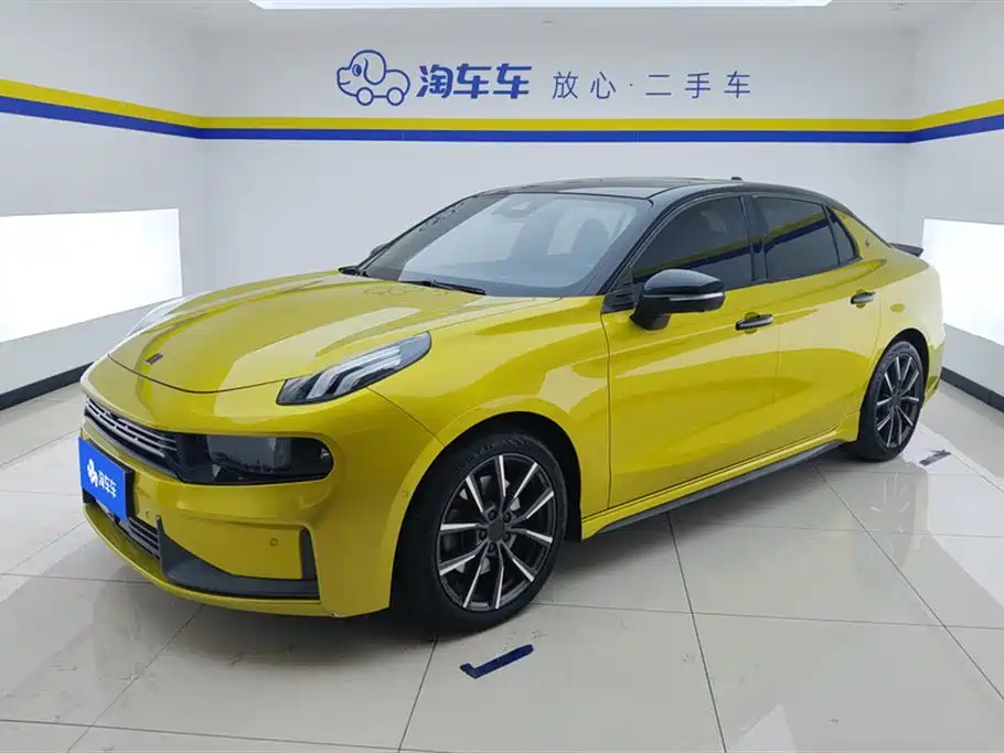 Lynk & Co 03 2021 03+ 2.0TD Auto Wind Rider Edition