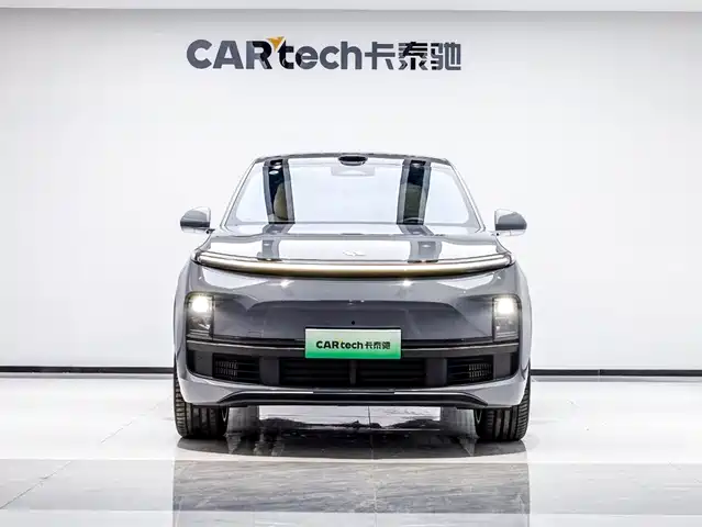 Li Auto Li L8 2025