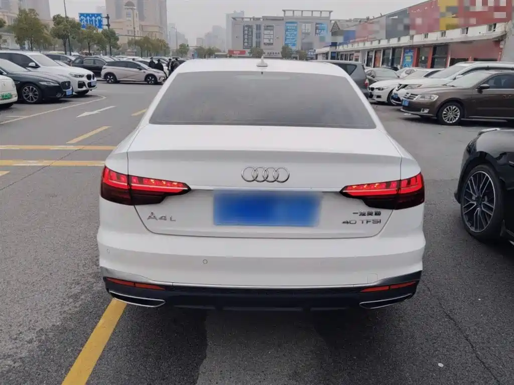 Audi A4L 2020 40 TFSI Fashion Dynamic Edition фото 6