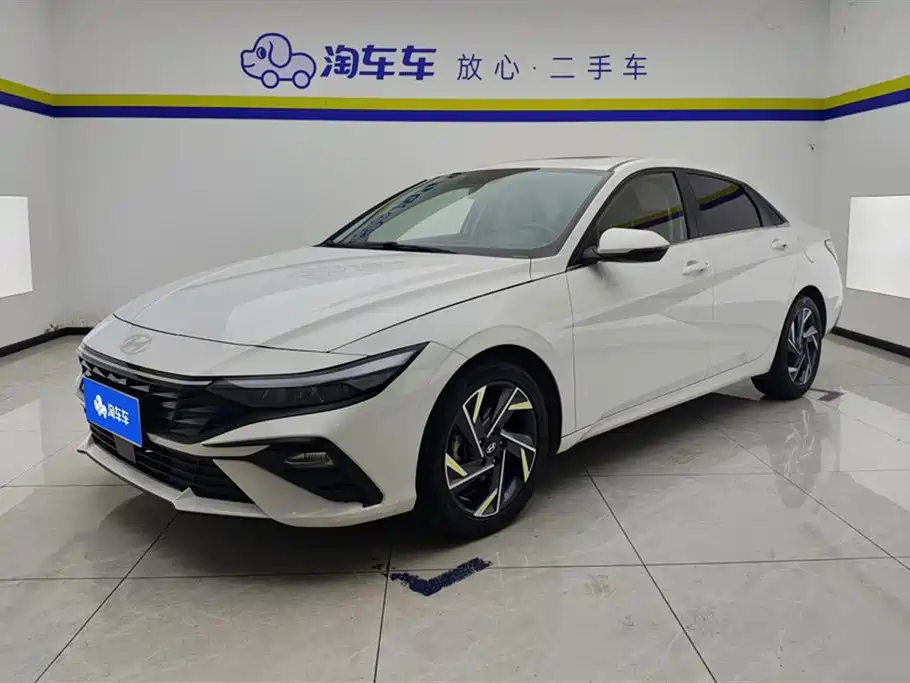 Hyundai Elantra 2023 1.5L CVT GLX Elite Edition