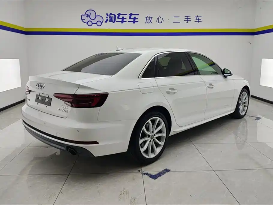 Audi A4L 2018 30th Anniversary 40 TFSI Fashion фото 3