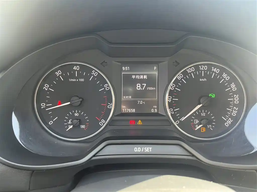 Škoda Octavia 2017 TSI280 DSG ZhiXing фото 4