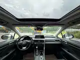 Фото 5 - Lexus RX