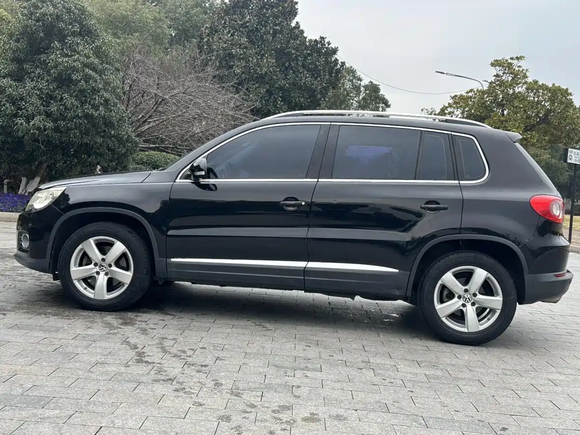Фото 4 - Volkswagen Tiguan