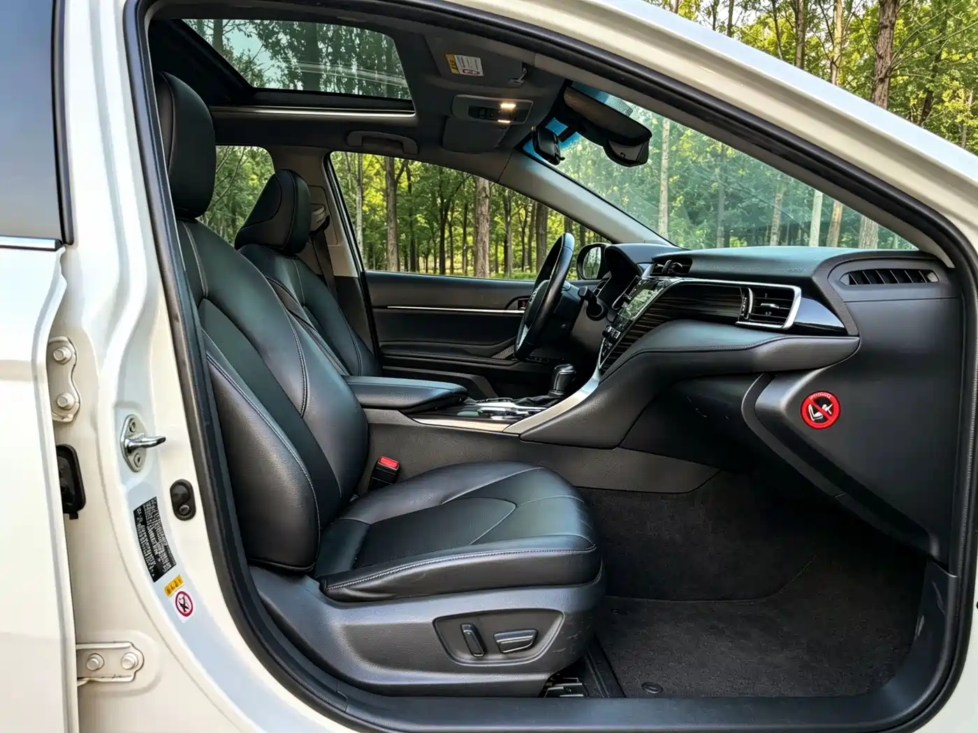 Toyota Camry 2018 2.5G Luxury Edition фото 10
