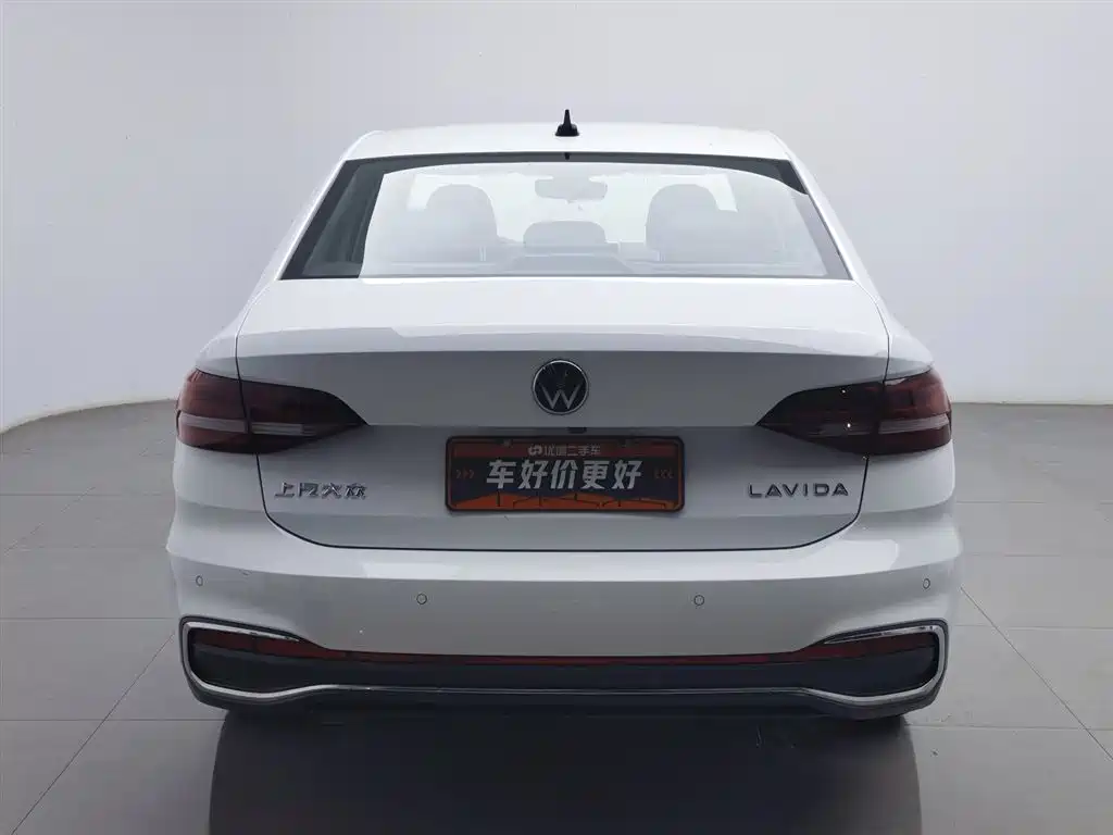 Volkswagen Lavida 2024 Model 1.5L Automatic 5 Million Edition фото 4