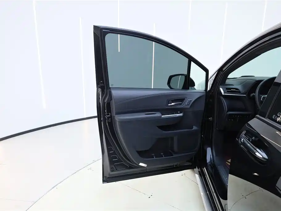 TOYOTA GREVIA