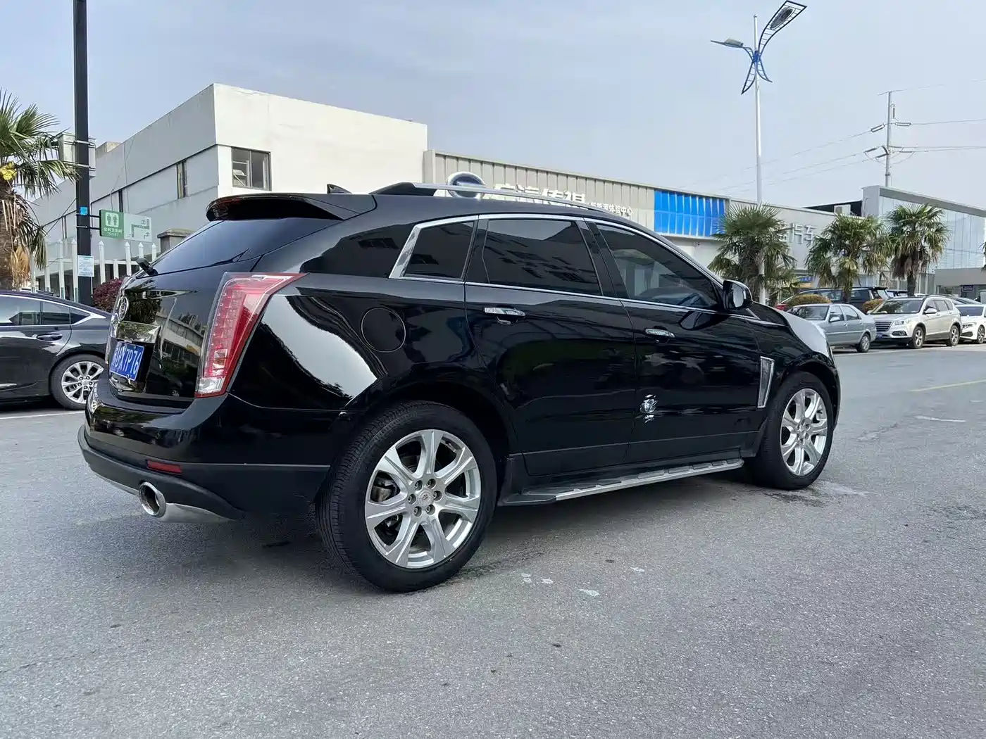 Фото 4 - Cadillac SRX