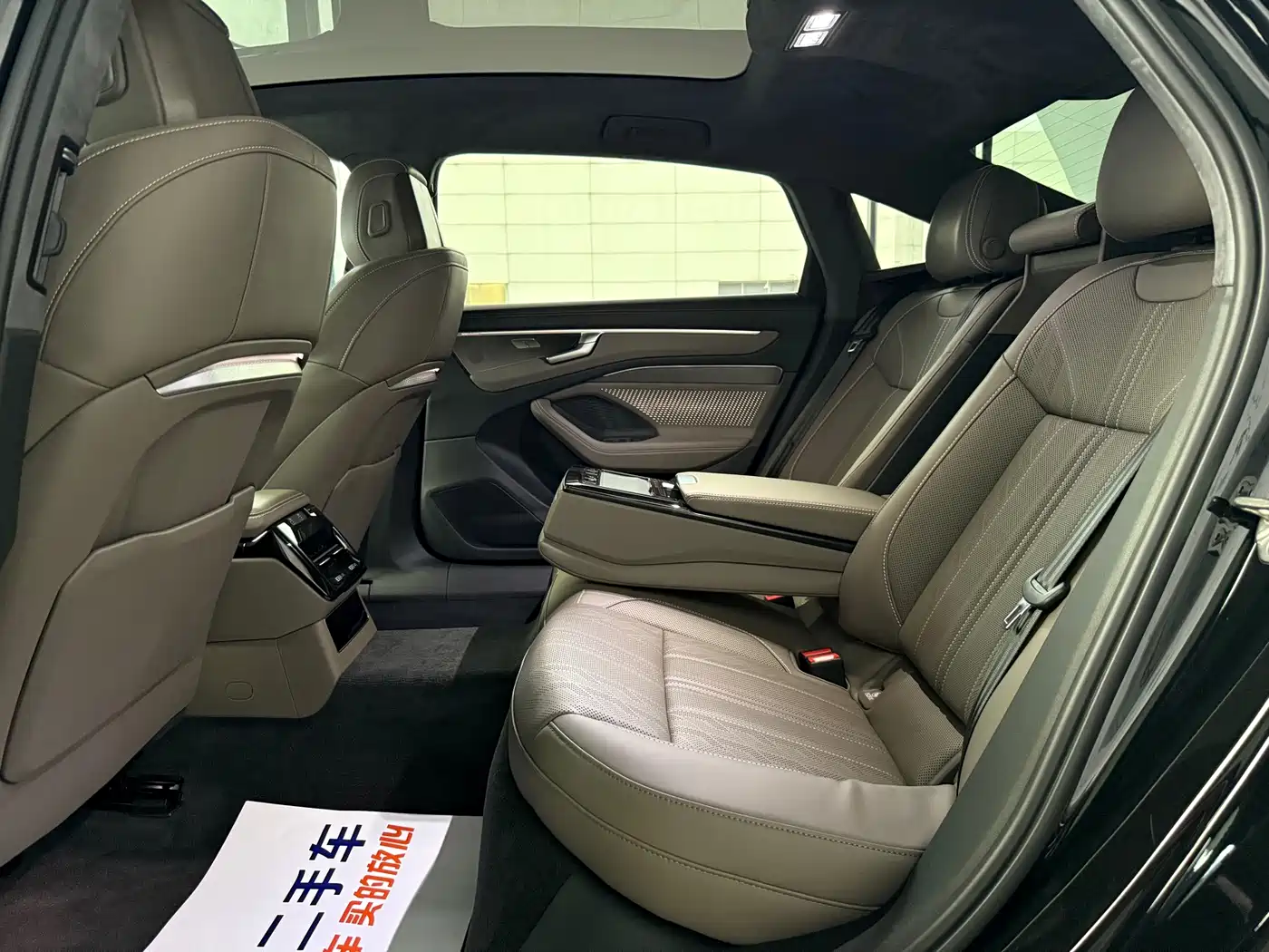 Фото 7 - Audi A6L
