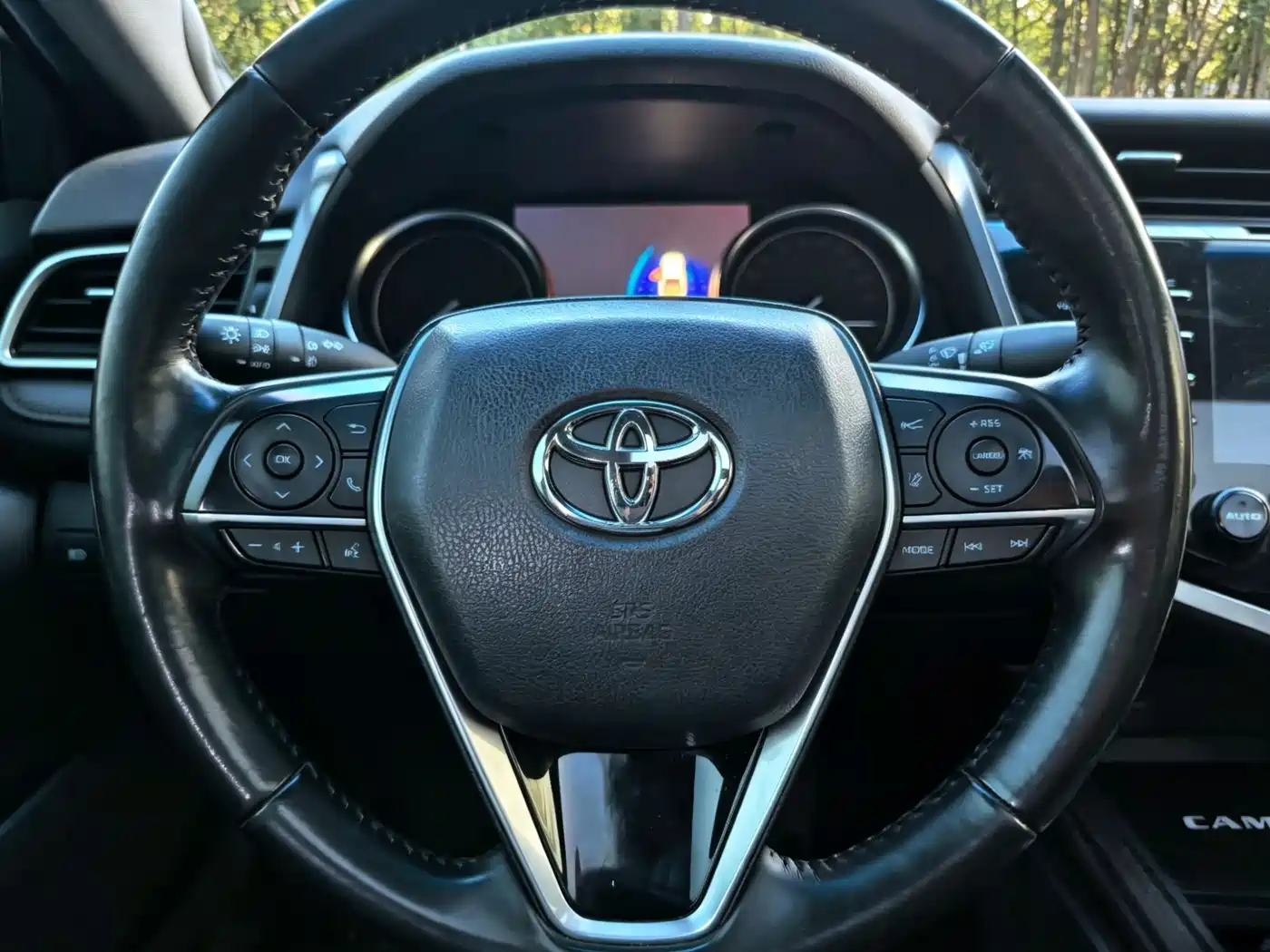 Toyota Camry 2018 2.5G Luxury Edition фото 14