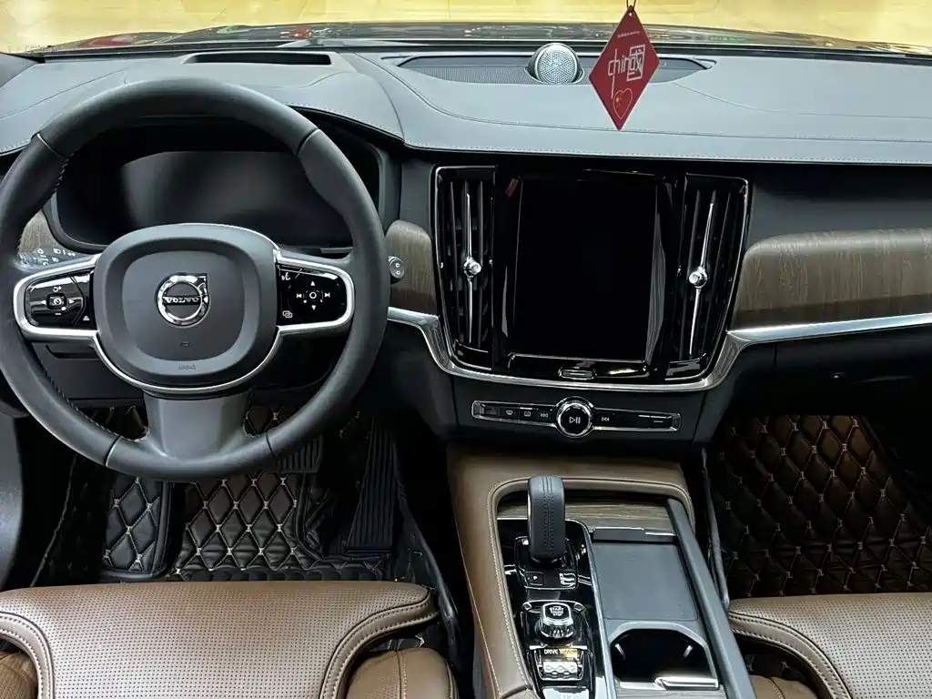 Volvo V90 2021 2021 Model Cross Country B5 AWD Premium Smart Edition