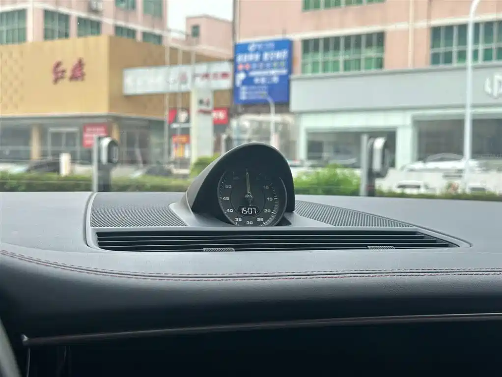 PORSCHE PANAMERA NEW ENERGY