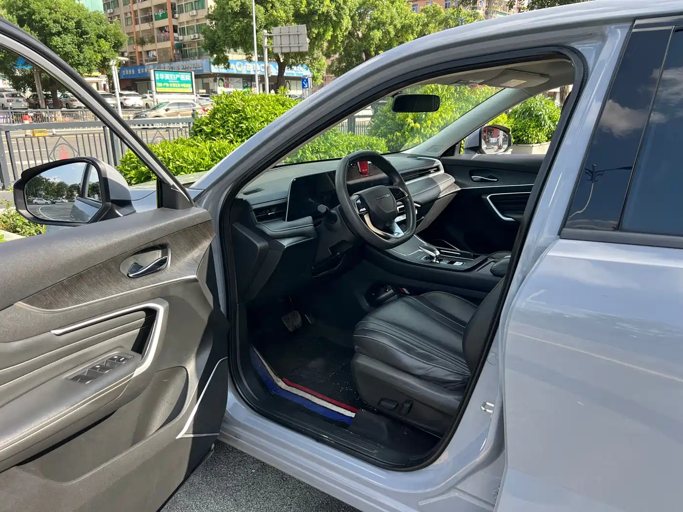 Venucia Big V 2022 2021 260T Idol Edition