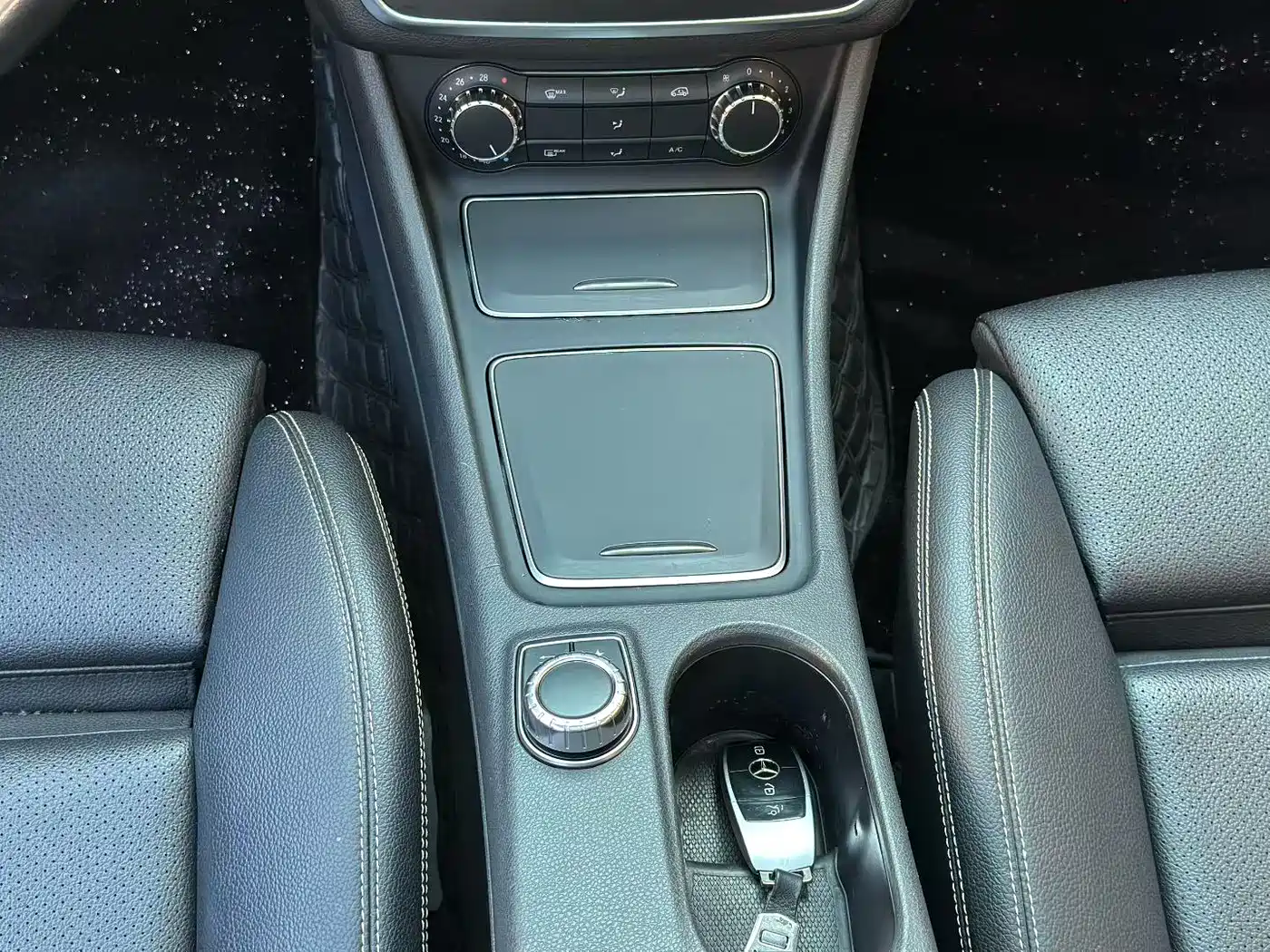 Mercedes-Benz GLA 2018 GLA 220 4MATIC Sport фото 7